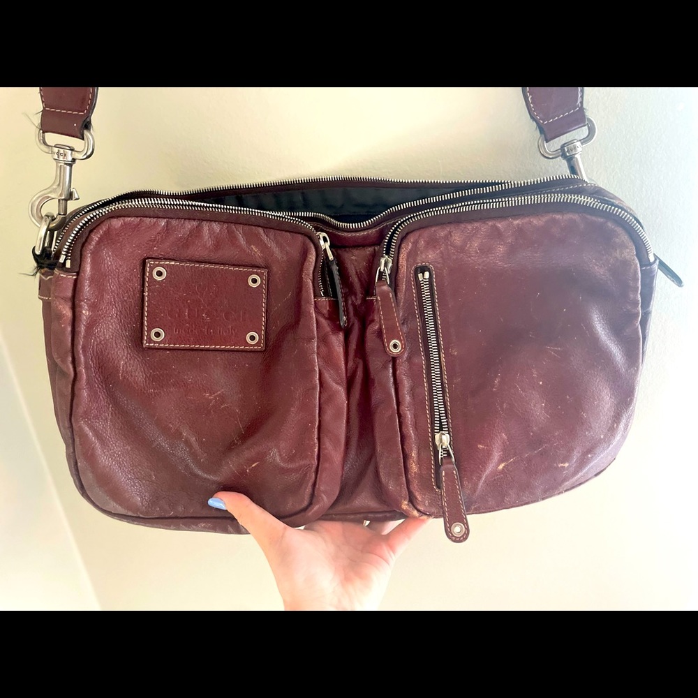 SALE!!! AUTHENTIC GUCCI Large Leather messenger bag!!!